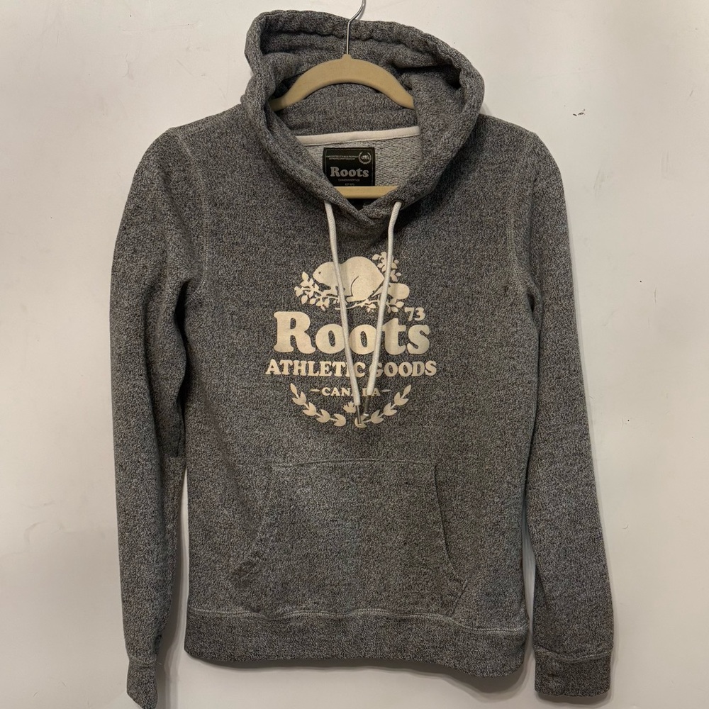 Roots women’s XS small hoodie sweatshirt grey beaver